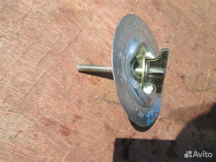 Крепление запасного колеса Honda Torneo CF3 F18B