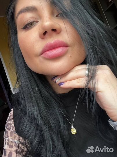 Модель на перманент губ