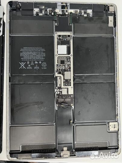 A1671 iPad Pro (Wi-Fi + Cellular) 2017г