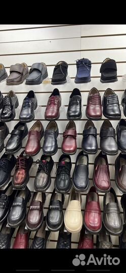 Продавец на ярмарку белорусской обуви