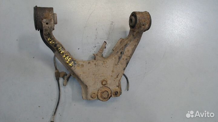 Рычаг подвески Mitsubishi L200, 2010