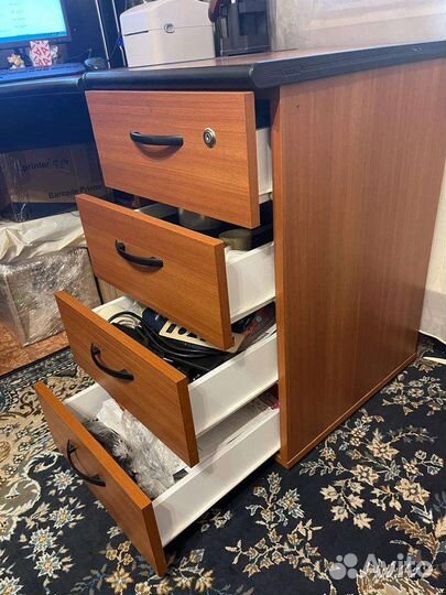 Офисная мебель для кабинета