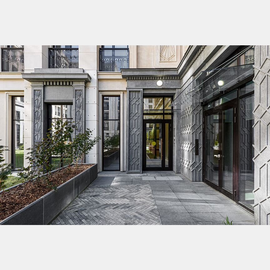 2-к. квартира, 89,8 м², 1/7 эт.