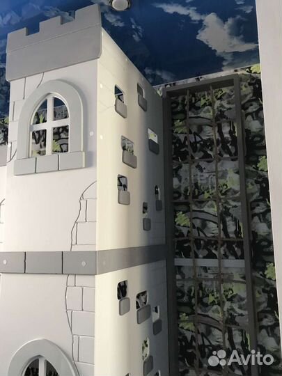 Кровать двухьярусная крепость