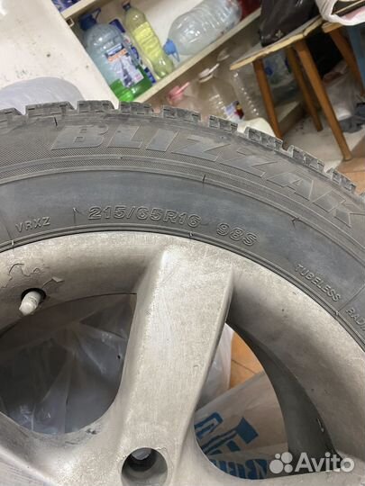 Bridgestone Blizzak Ice 5/9 R16