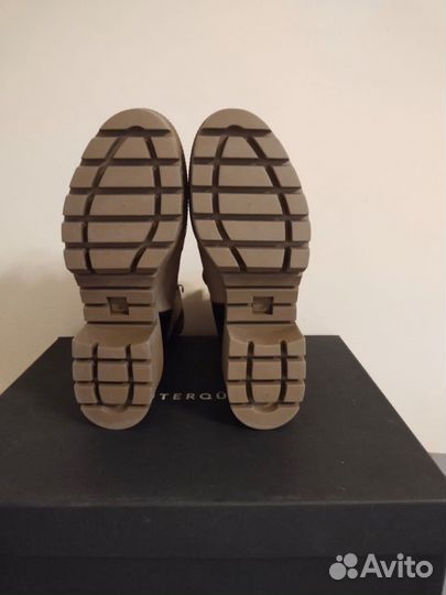 Ботинки женские uterque