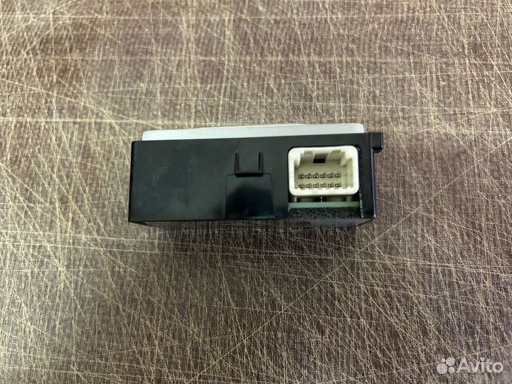 Кнопка SOS Renault Arkana