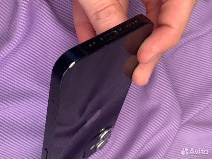 Телефон iPhone 12 mini