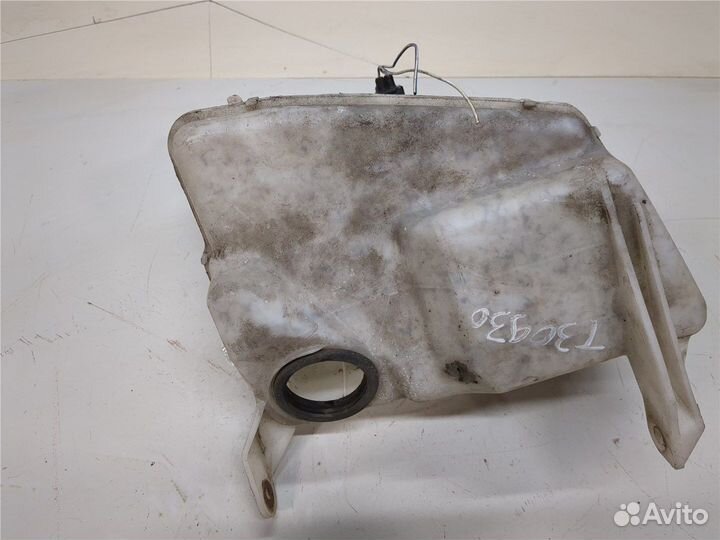 Бачок омывателя Lexus RX, 2001