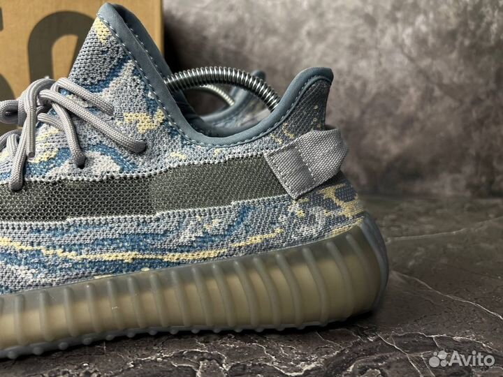 Кроссовки Adidas Yeezy Boost 350 v2