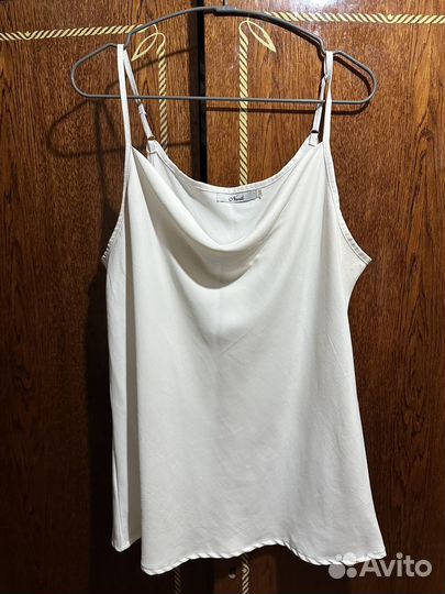 Топ на тонких бретелях