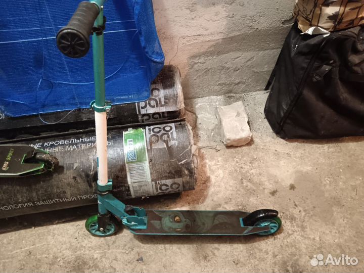 Трюковой и обычный самокат