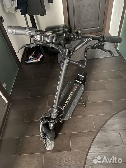 Электросамокат Dualtron Victor