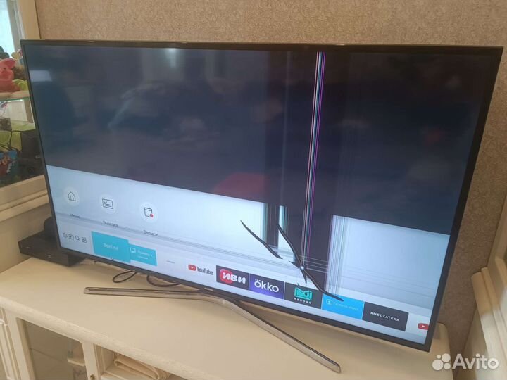 Телевизор samsung UE 55 MU6100U