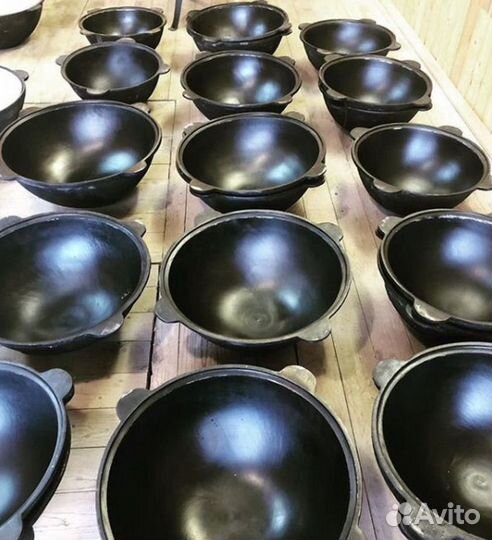 Казан чугунный с крышкой 12 л. До 16 человек