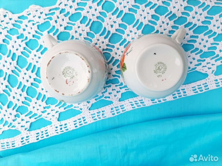 Чашки Цветы шиповника Песочное 1965 г