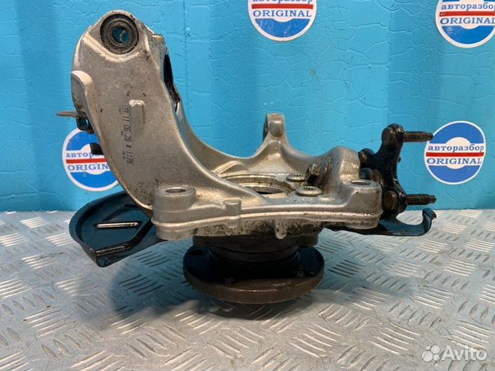 Кулак поворотный Volkswagen Passat B7 1.4 caxa