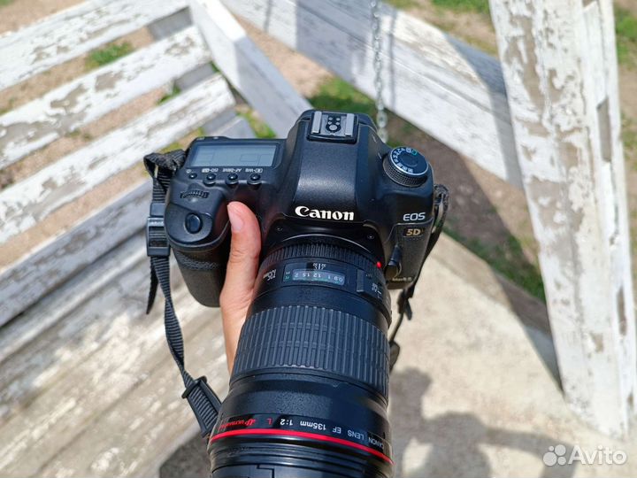Зеркальный фотоаппарат Canon mark ll 5D