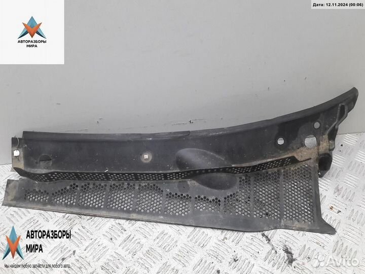 Дождевик Volkswagen Vento 1995 1H1819415B