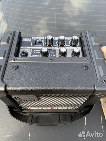 Комбоусилитель roland micro cube