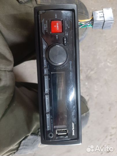 Магнитола alpine UTE-72вт