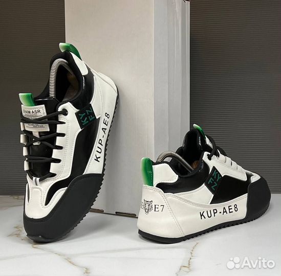 Мужские кроссовки