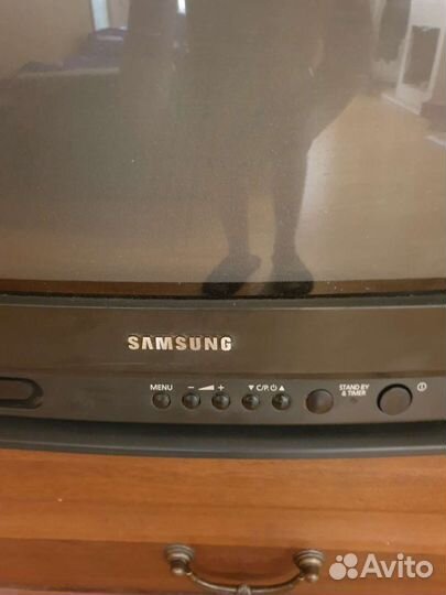 Телевизор samsung