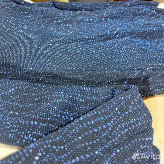 Футболка со стразами