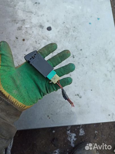 Кнопка птф противотуматки Kia Sephia 1 рест