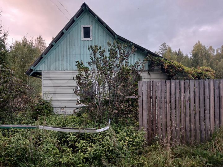 Дача 23,8 м² на участке 9,6 сот.