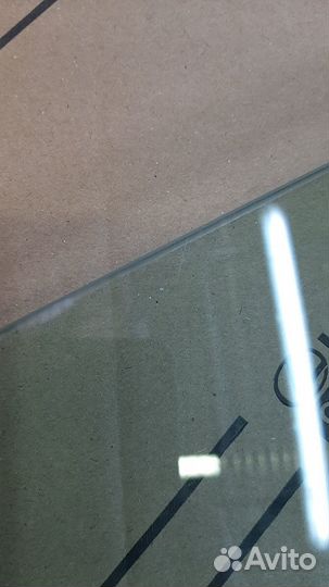 Боковое переднее левое стекло Toyota Camry 70