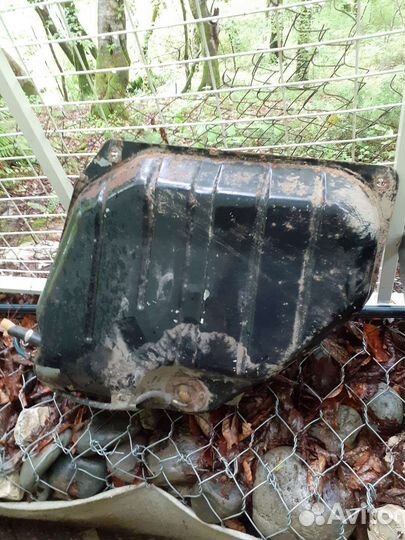 Бензобак ока