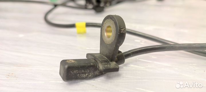 Задний датчик ABS Volvo S80