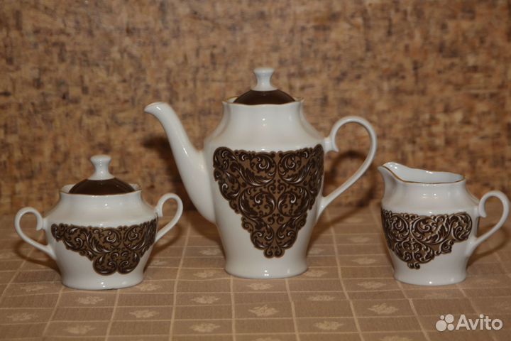 Кофейный сервиз и тарелки Рига