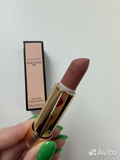 Gucci помада