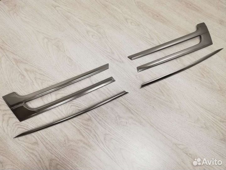 Накладки на решетку радиатора Volkswagen T5