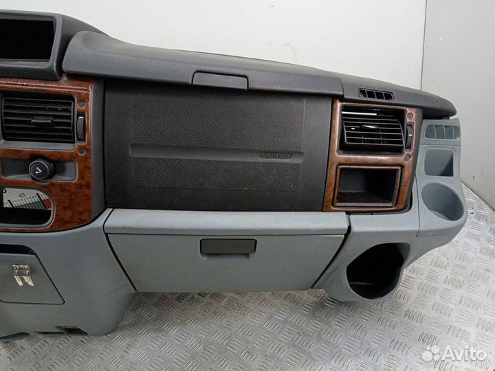 Торпедо (панель передняя) Ford Transit 5