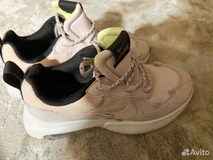 Кроссовки nike