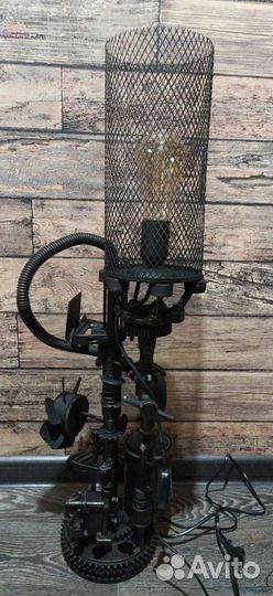 Светильник настольный 