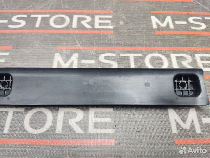 Кронштейн потолочной ручки Mercedes-Benz S-Class