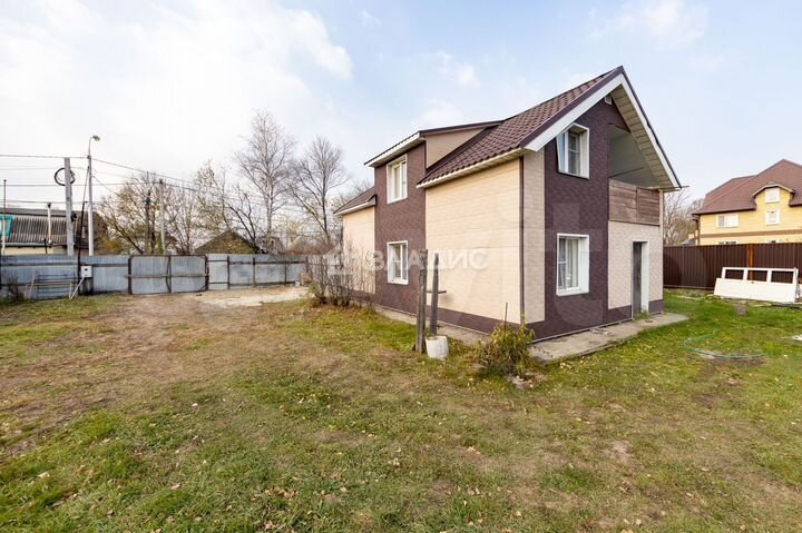 Дом 106 м² на участке 6,33 га