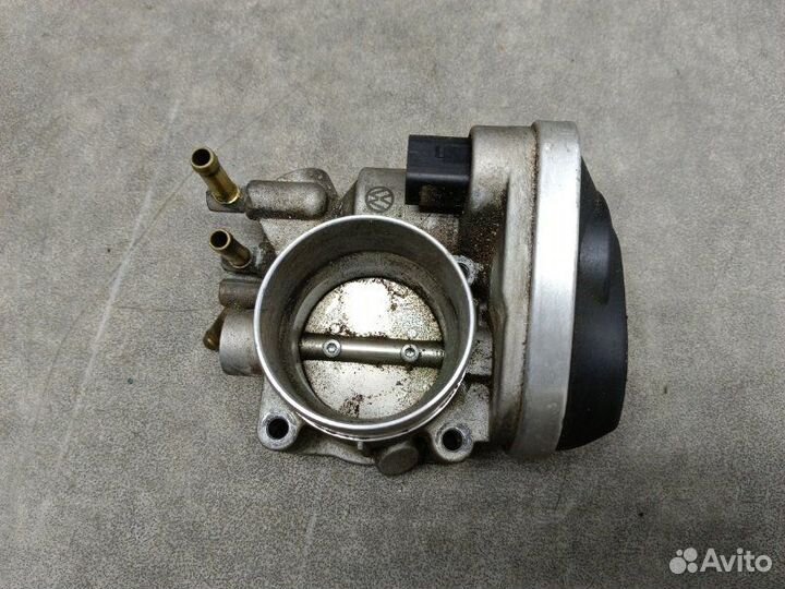 Дроссельная заслонка Volkswagen Golf 6 1.6 BSE AT