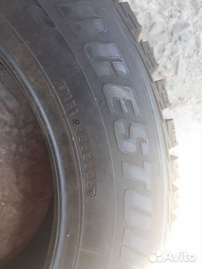 Bridgestone Blizzak VRX 195/60 R16 89S