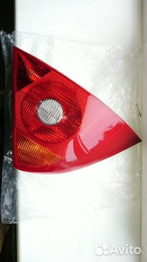 Фонарь задний левый ford Mondeo 3