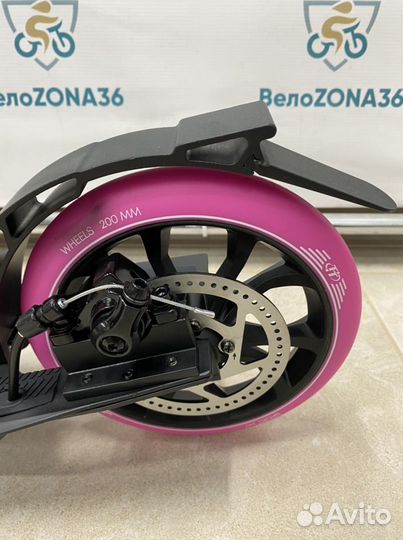 Самокат с ручным тормозом Tech Team Sport 210