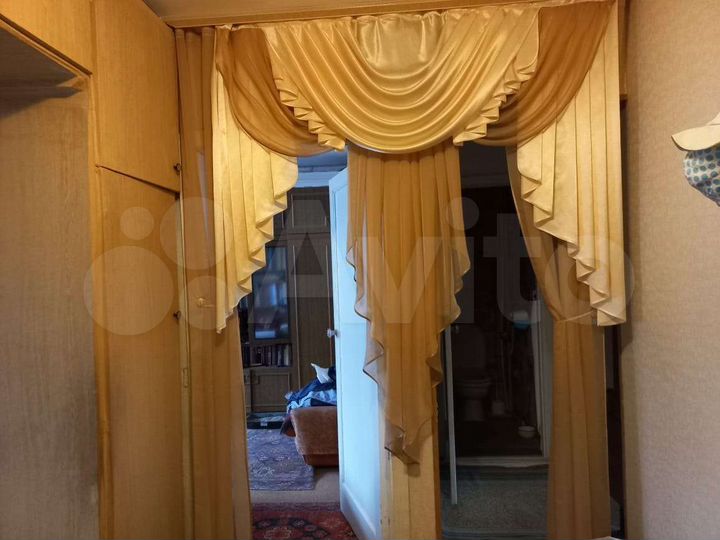 2-к. квартира, 54 м², 2/5 эт.