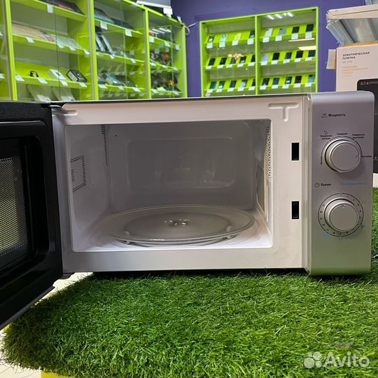 Микроволновая печь соло Midea MM720CPO-S