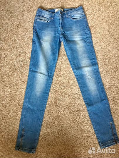 Джинсы Zara