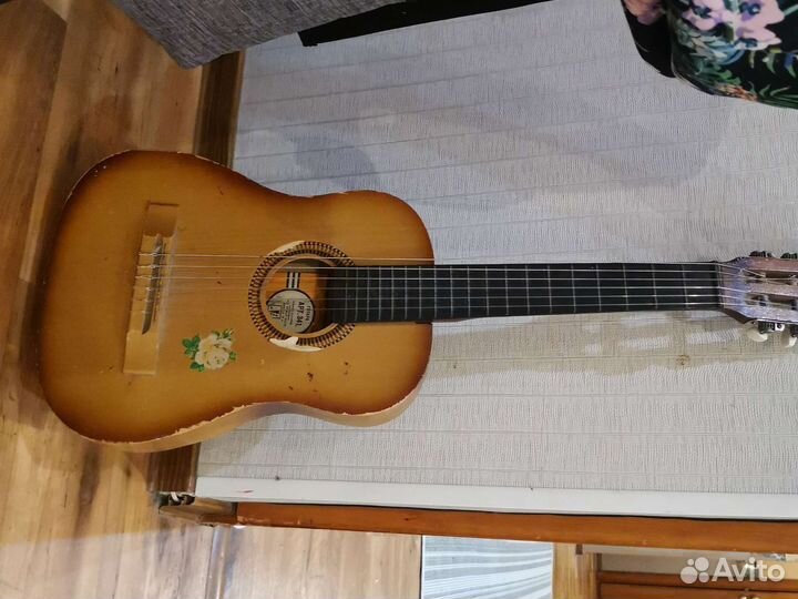 Классическая гитара бу