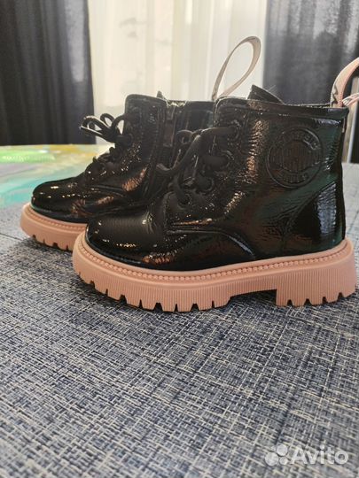 Продам ботинки